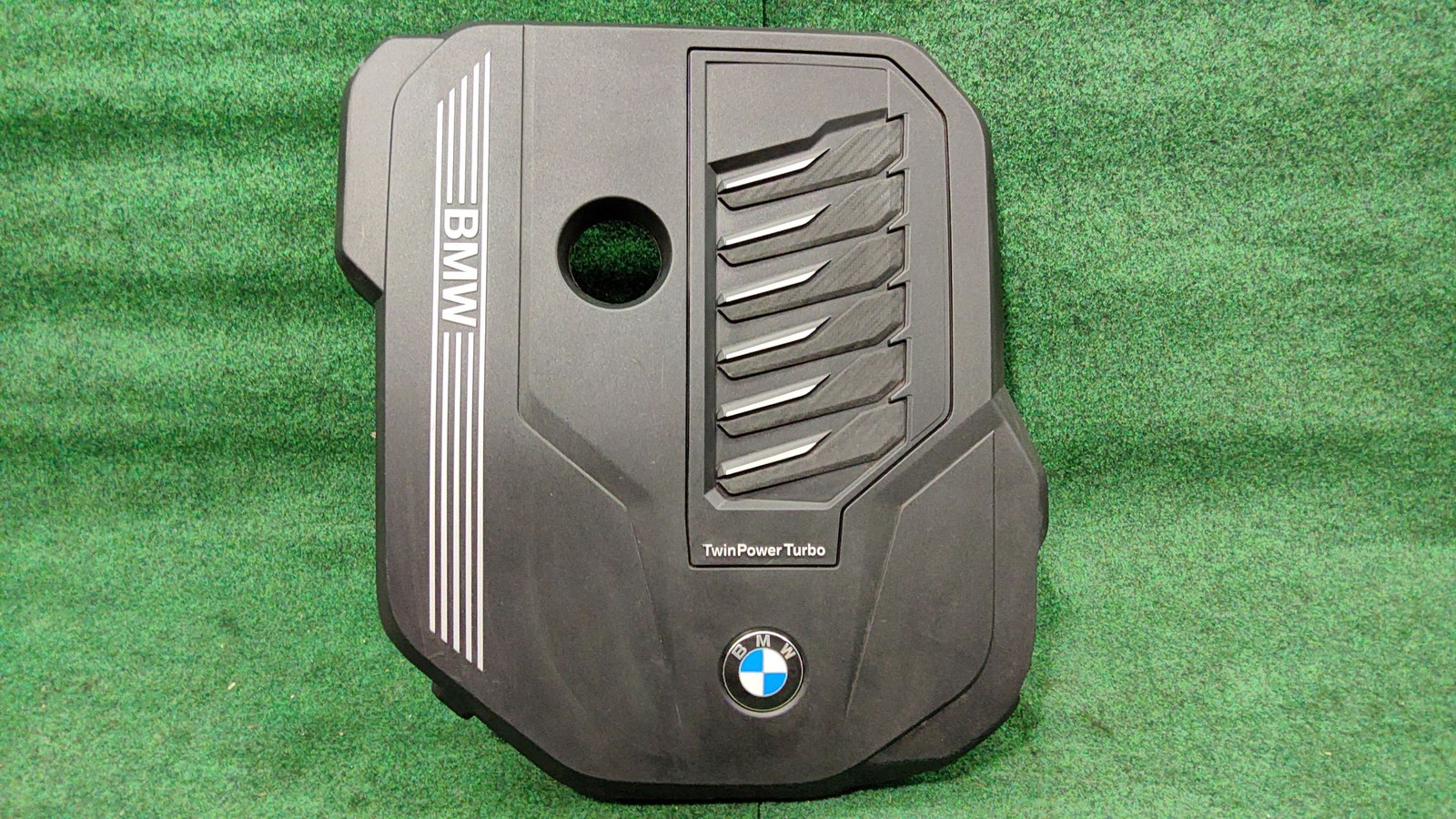 2017-2022 Bmw X7 Engine Cover Oem 11148687367 Original