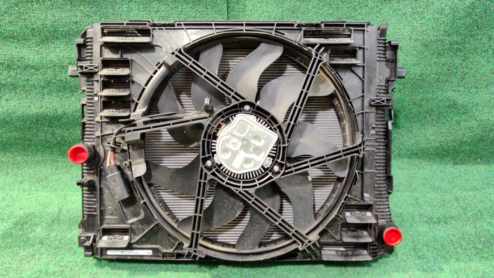 2019-2025 Bmw 330i Radiator Asmbly Oem 17118666739 17118666739 17428666816