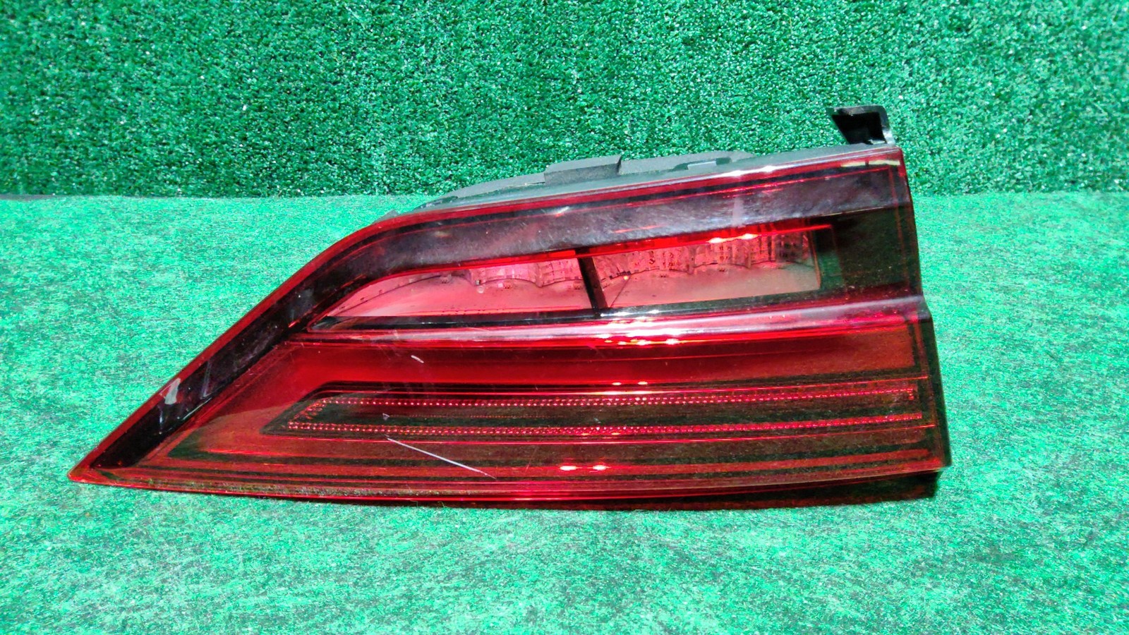 2015-2020 Audi A3 Quattro Left Lid Mounted Tail Light Oem 8v5945093f