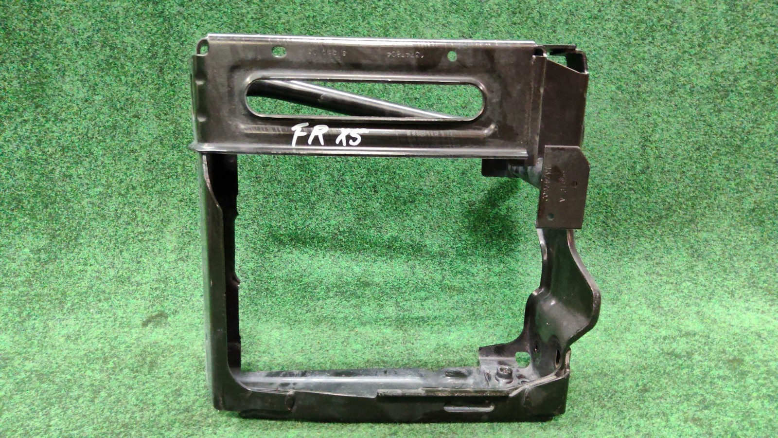 2019-2023 BMW X5 FRONT Right BUMPER MOUNT SUPPORT BRACKET OEM 51117421884