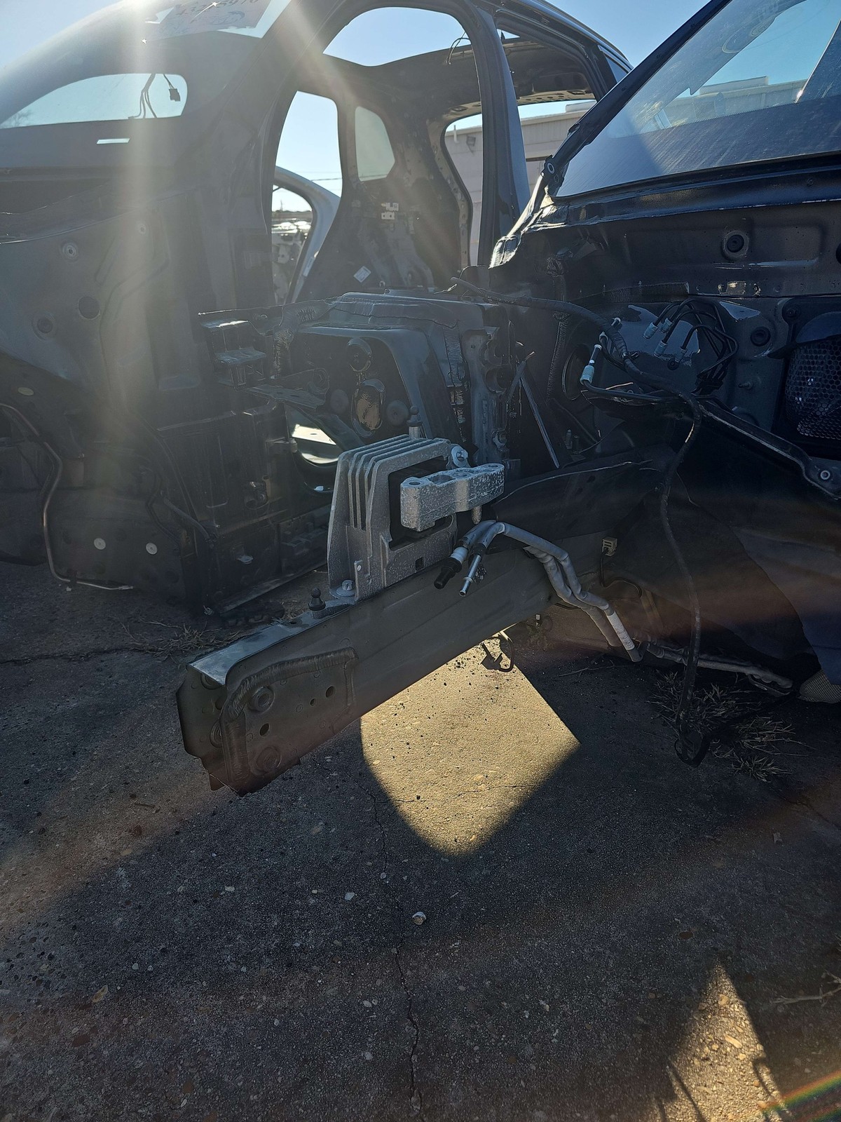 2017-2023 Bmw X1 Front Left Engine Support Oem 41007386987