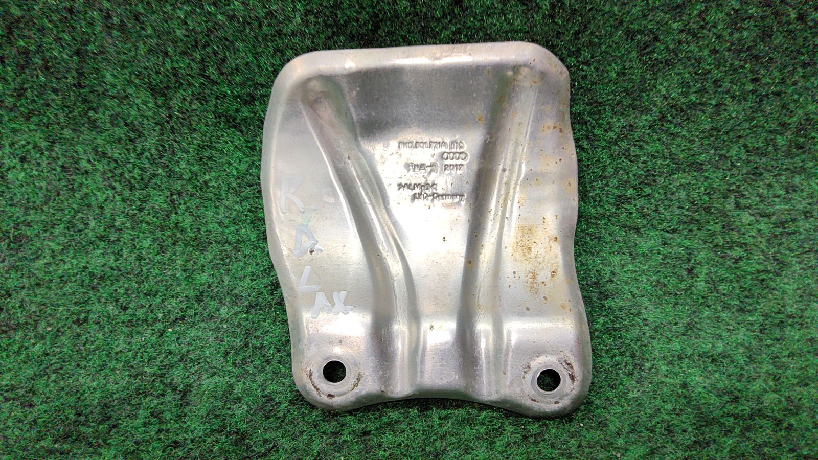 2017-2025 Audi A5 Rear Left Wheel Bolt Covers Oem 8k0601721a