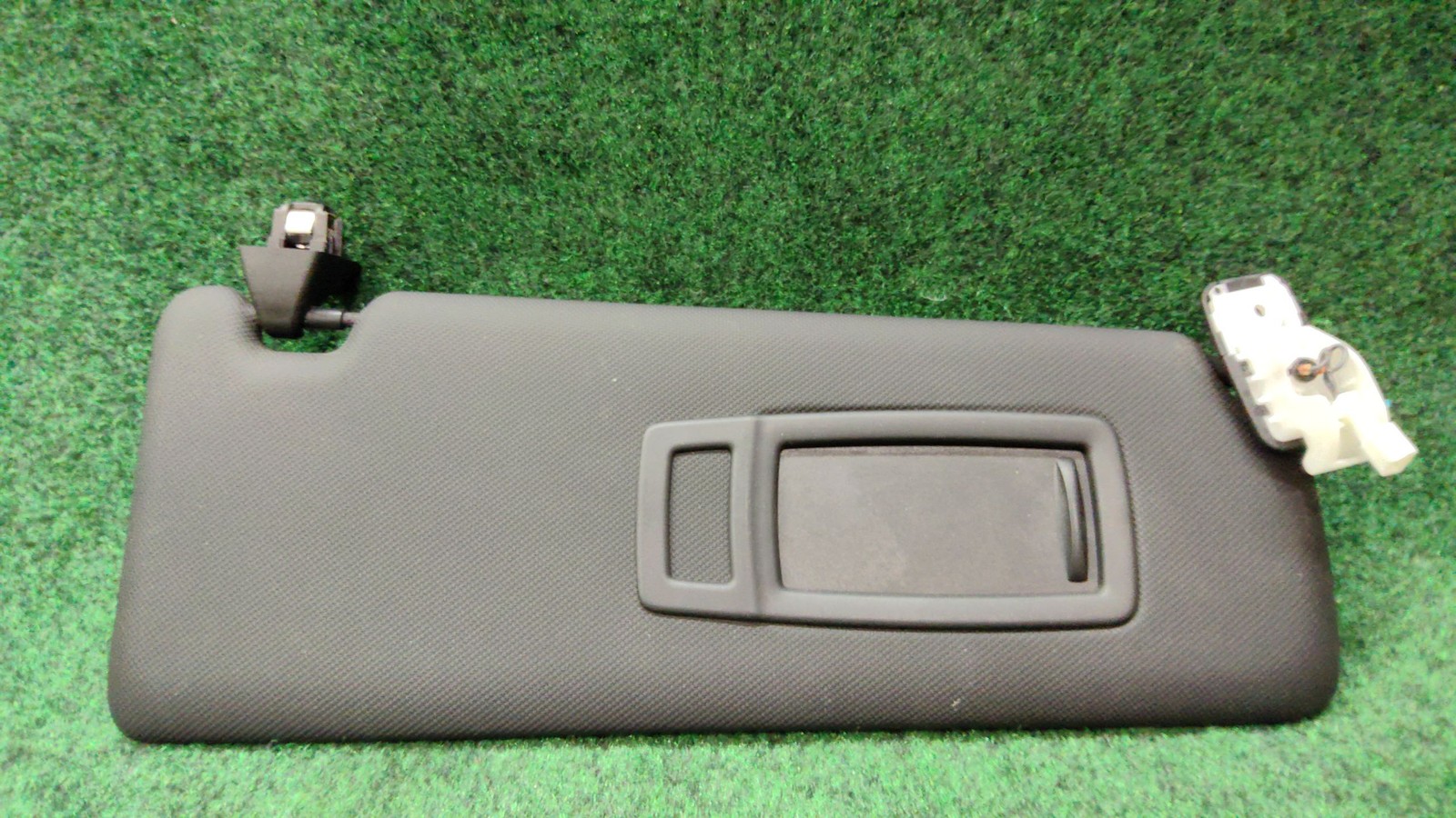 2014-2020 Bmw 330i Sun Visor Right OEM 51168061314 51168056984