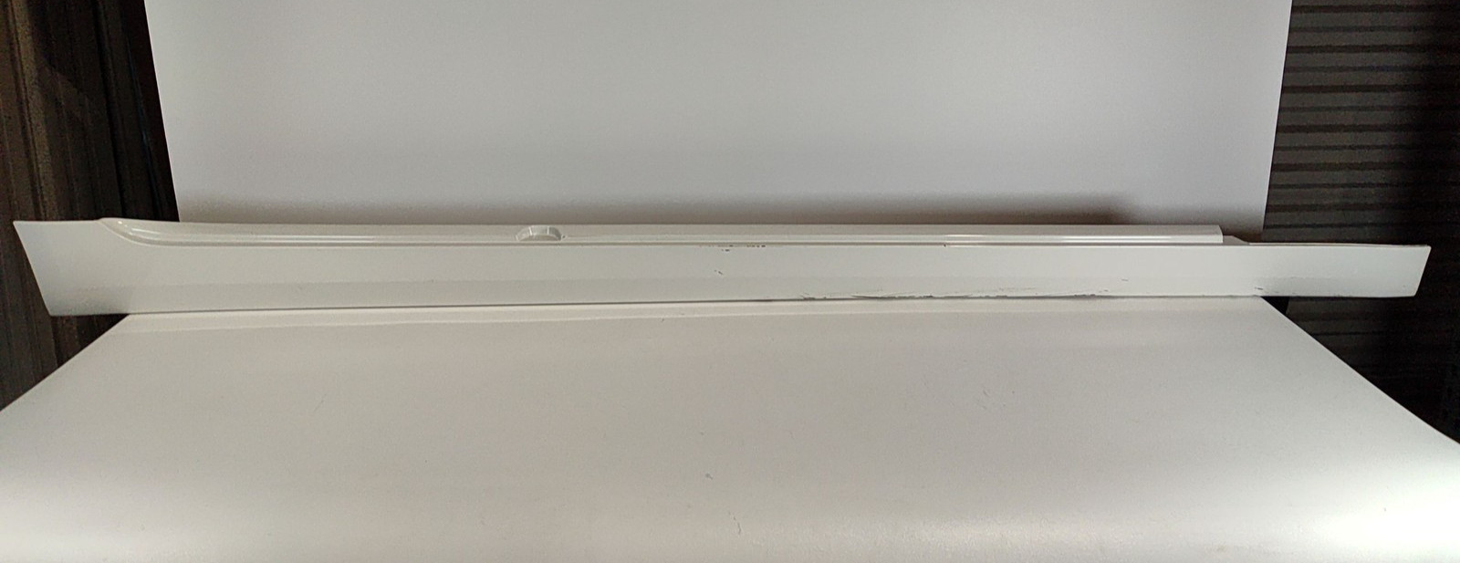 2017-2023 BMW 530i Right Rocker Molding Rh OEM 51777475604