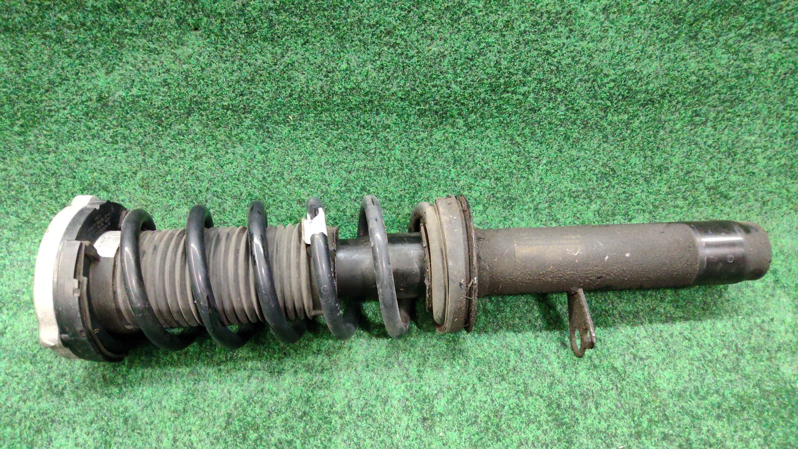 2017-2023 BMW 530i xDrive Front Right Side Shock Strut Absorber OEM 31316866608