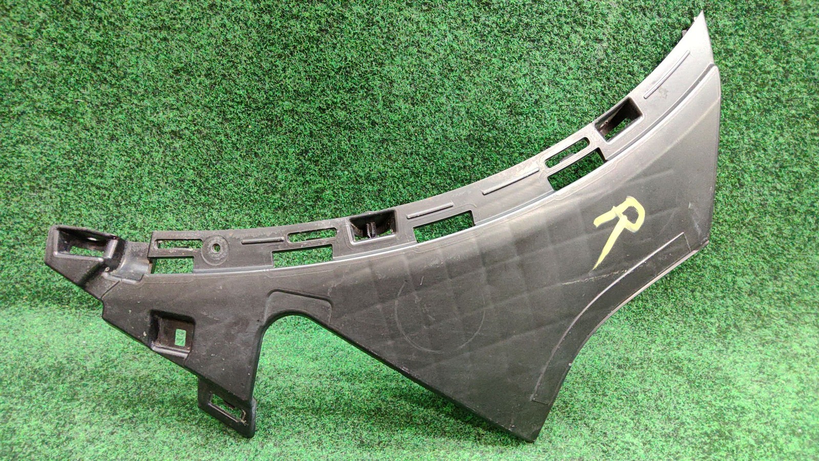 2016-2022 Mercedes Glc 300 Right Front Bumper Bracket Oem A2538857802