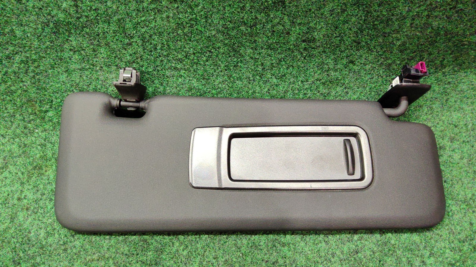 2029-2025 Bmw X5 40i G05 Right Side Sun Visor Oem 51165a2a0b8 51165a2a0e8