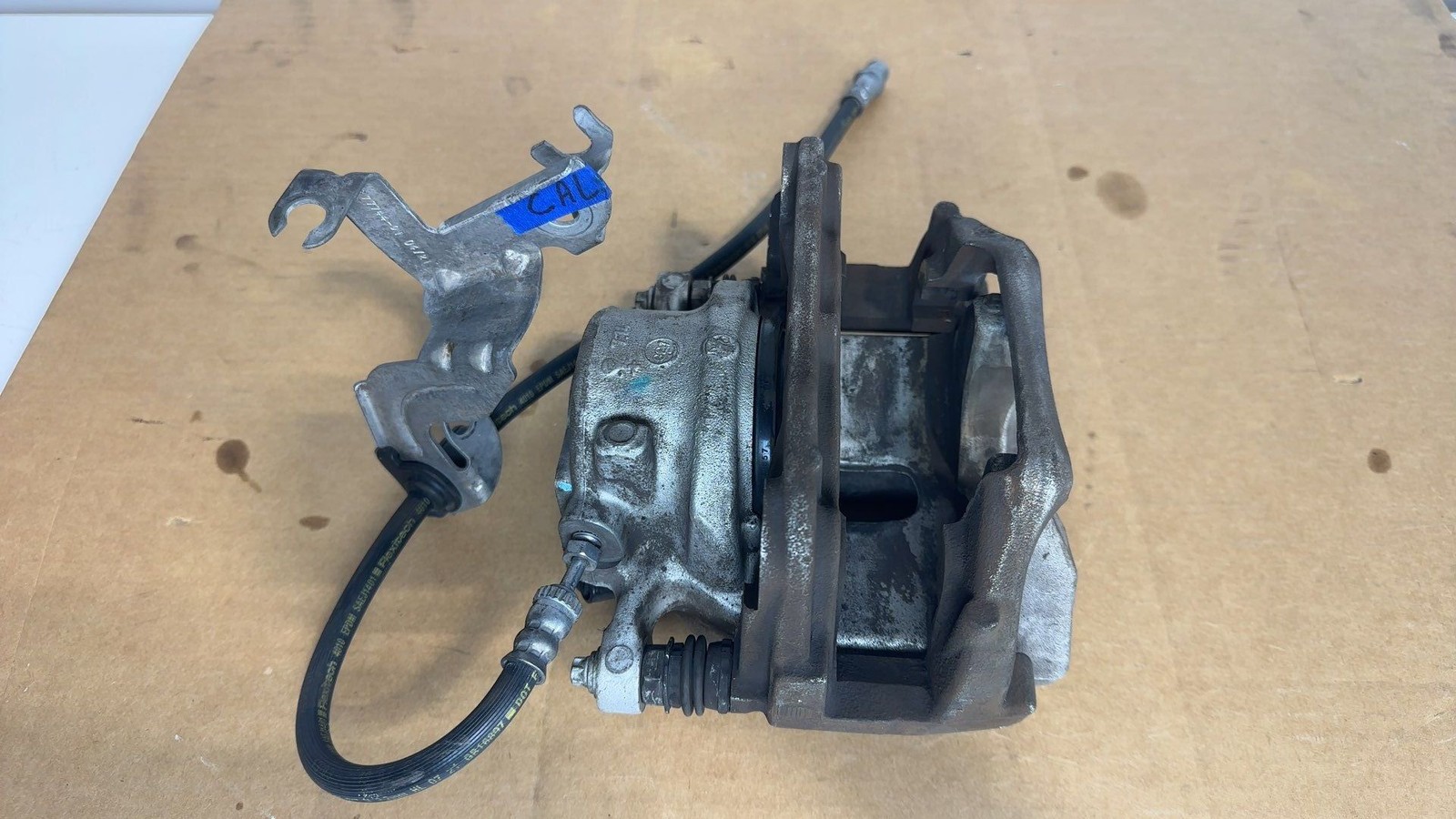 2019-2025 Bmw 330i Front Right Caliper Assembly Rh Oem 34106882254