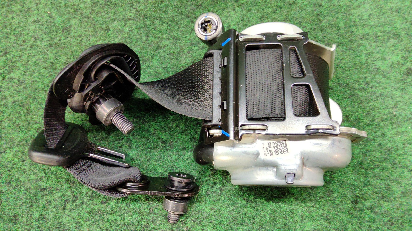 2019-2025 BMW X5 Rear Left Seat Belt OEM 72117941623