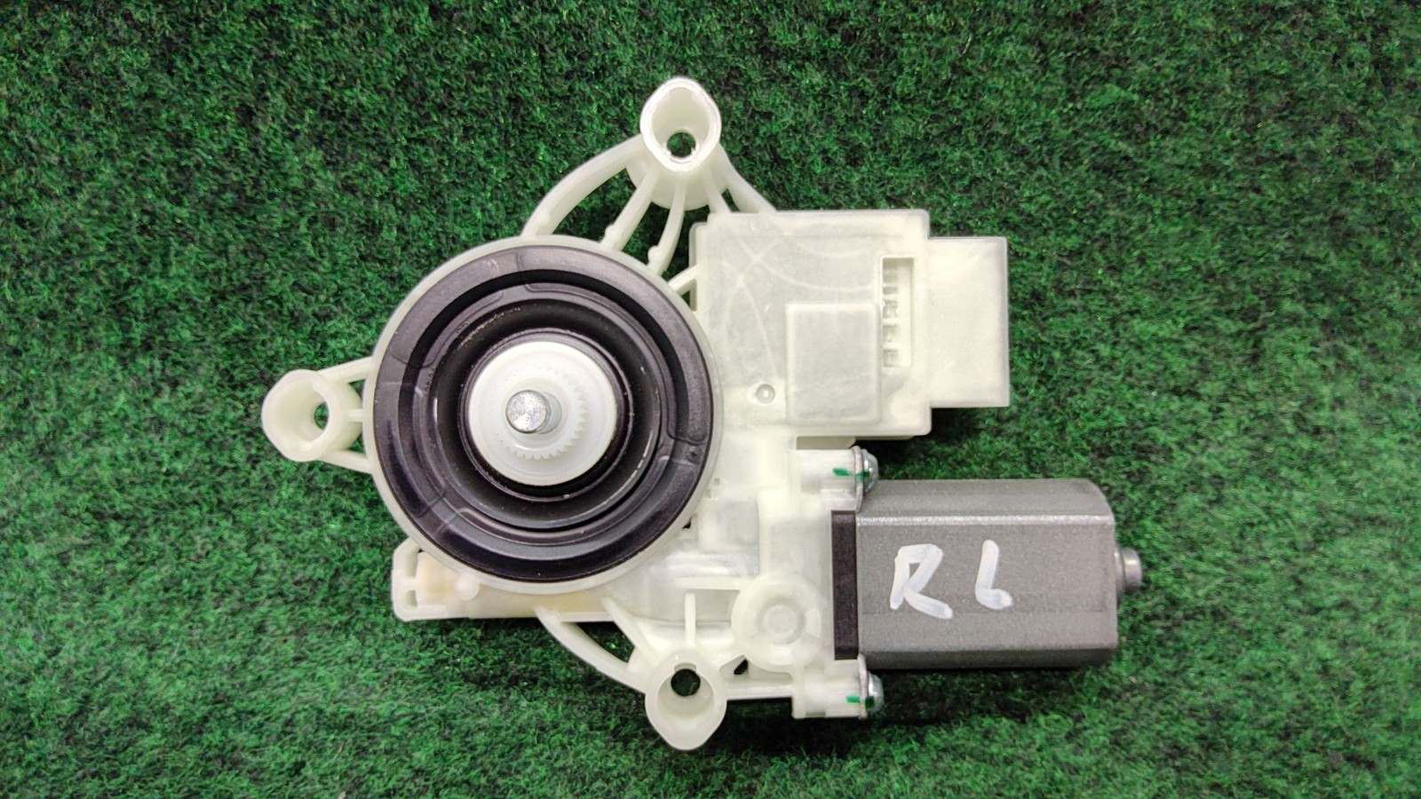 2019-2024 Bmw X5 Rear Left Door Window Motor Oem 61359450071