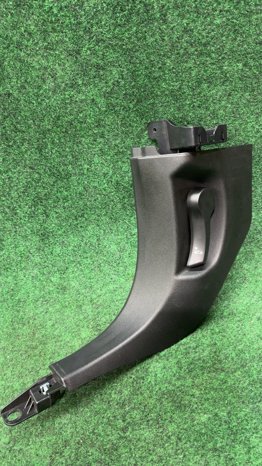 2018-2022 Bmw X3 Kick Panel Driver side Oem 51437446633