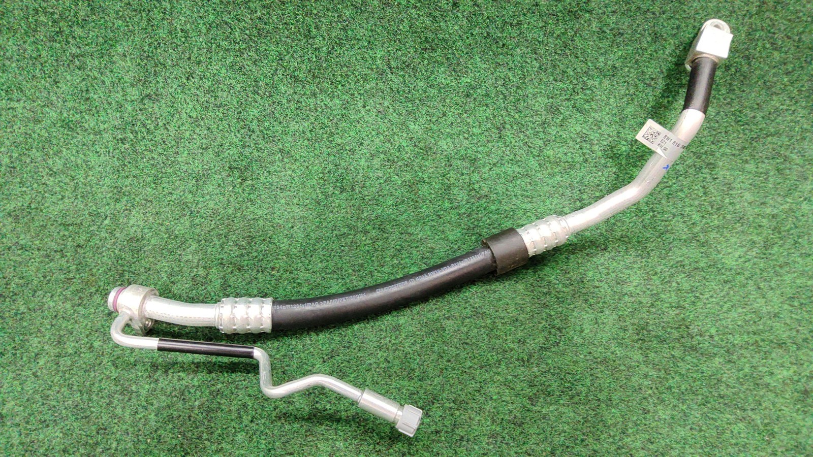 2021-2024 Audi A4 Quattro Rear A/c Refrigerant Suction Hose Oem 8w1816740