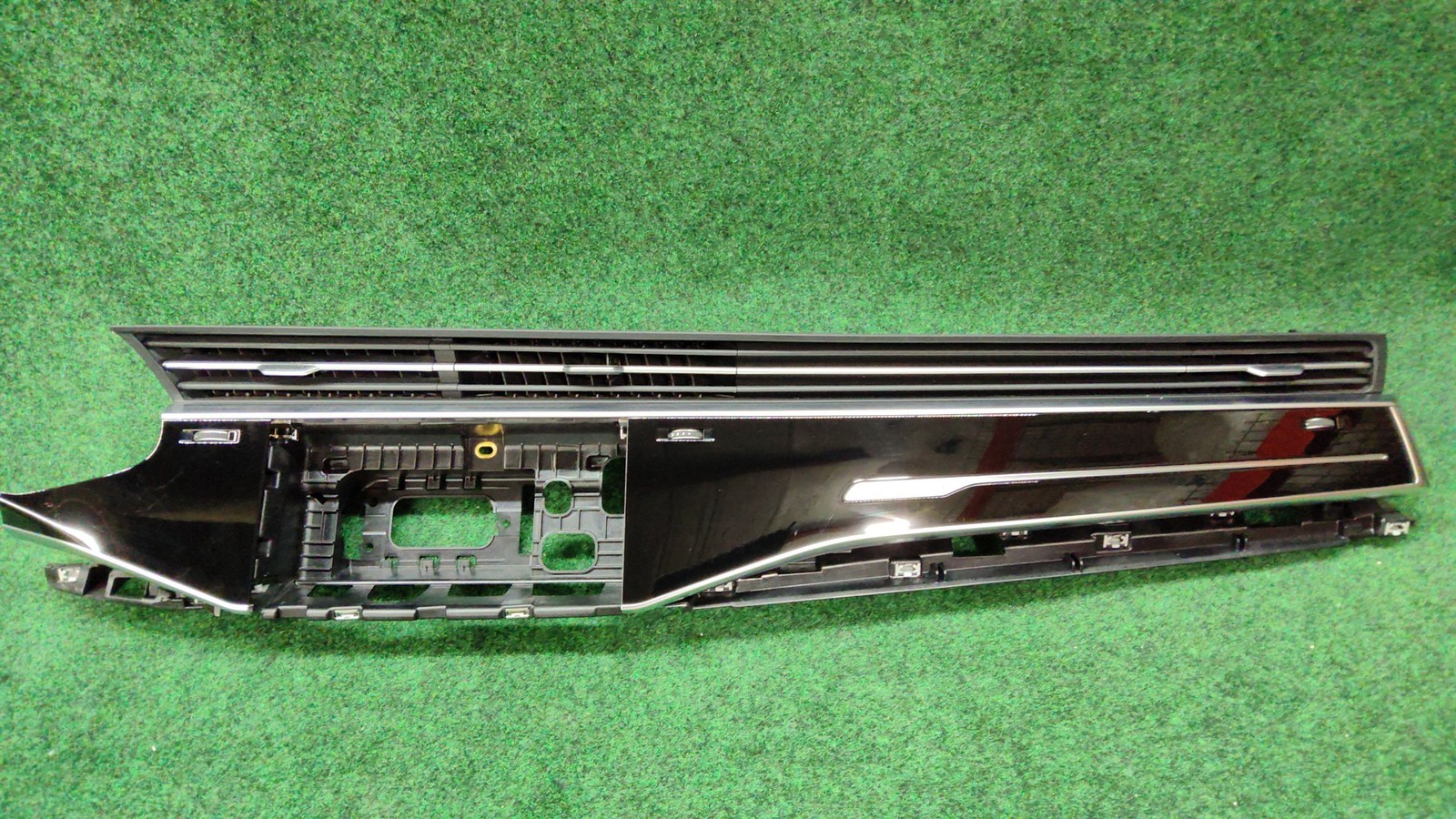 2020-2022 Audi Q7 Dashboard Trim Panel OEM 4M8857720HV58