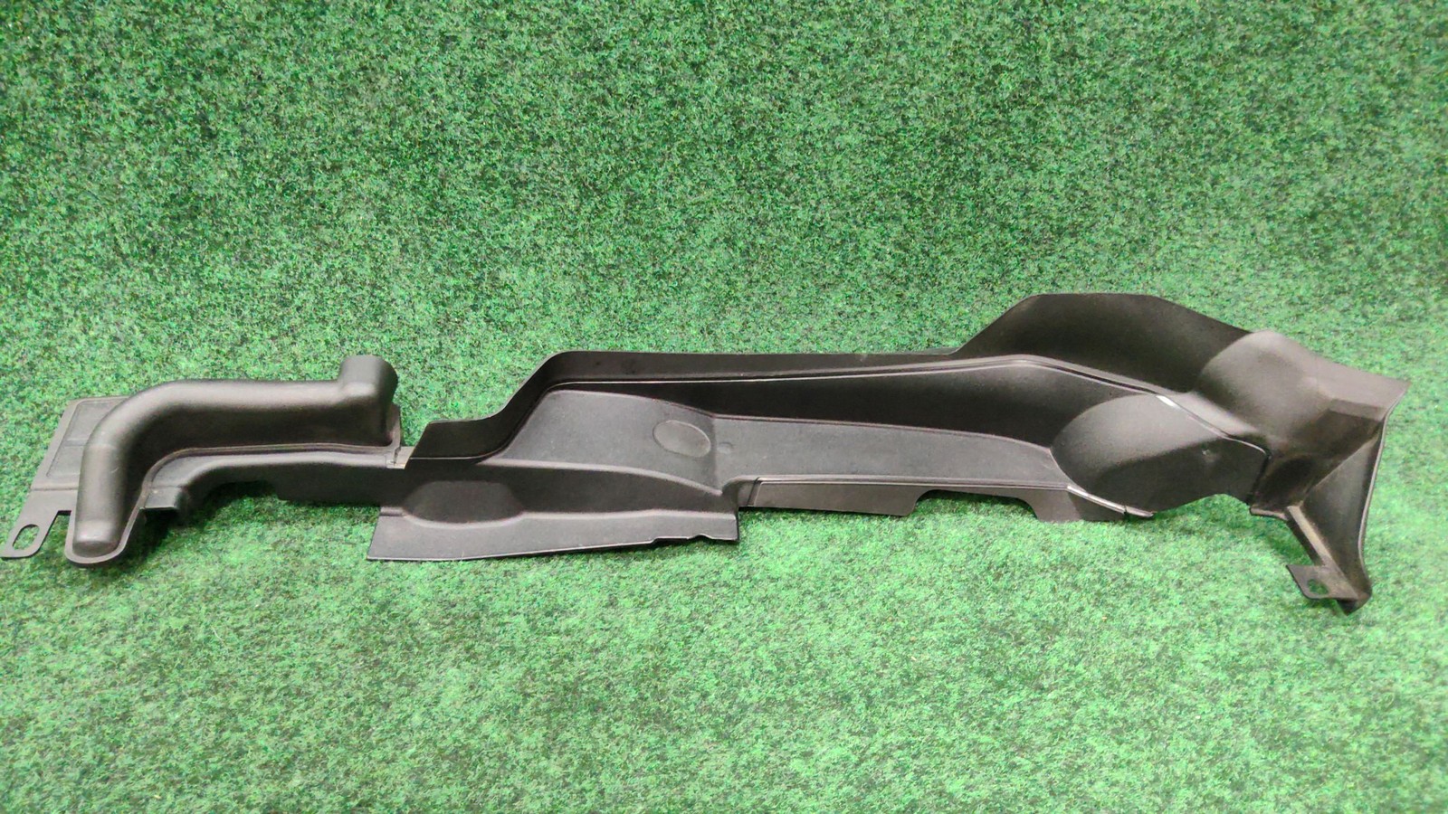 2017-2020 Audi A4 Left Fender Body Cover Trim Oem 8w0821169