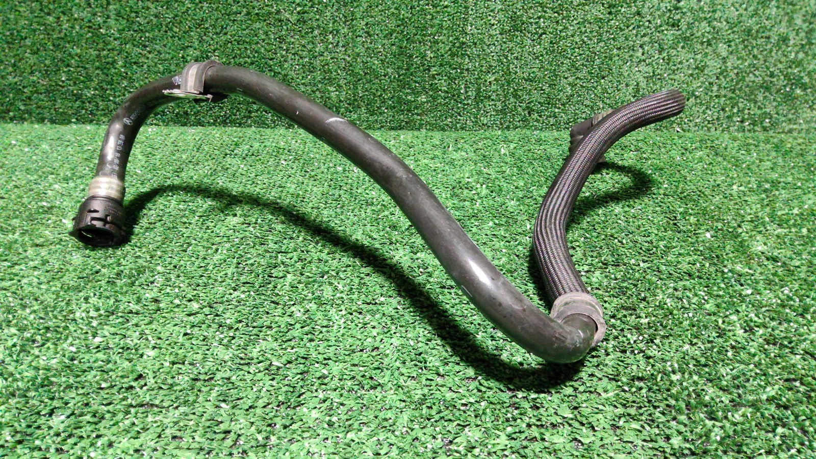 2014-2021 Mercedes Benz C300 Feed Line Water Coolant Pipe Oem A2642002301