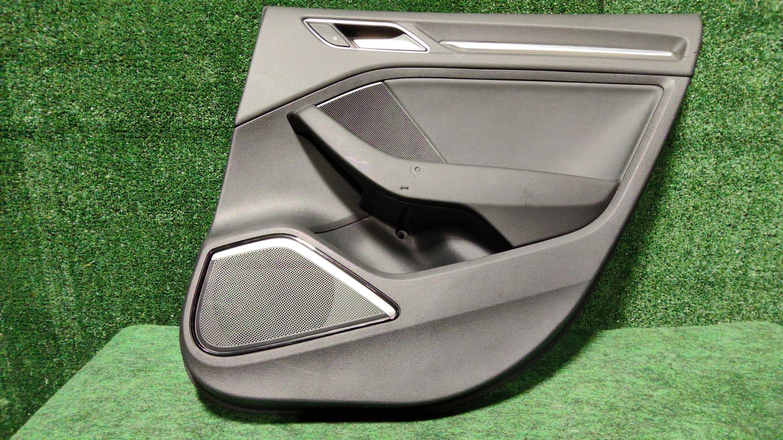 2015-2020 Audi A3 Quattro Rear Right Door Trim Panel Oem 8v5867304k
