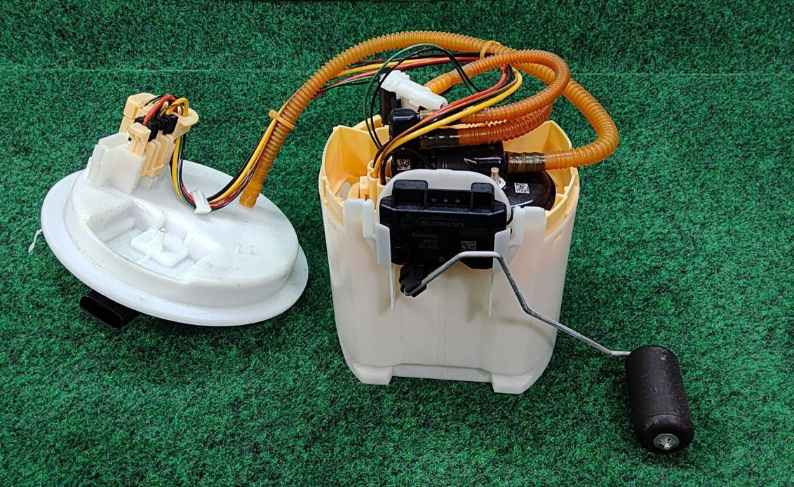 2019-2025 BMW X5 40i Fuel Pump Assembly Tank Mounted OEM 16117467658
