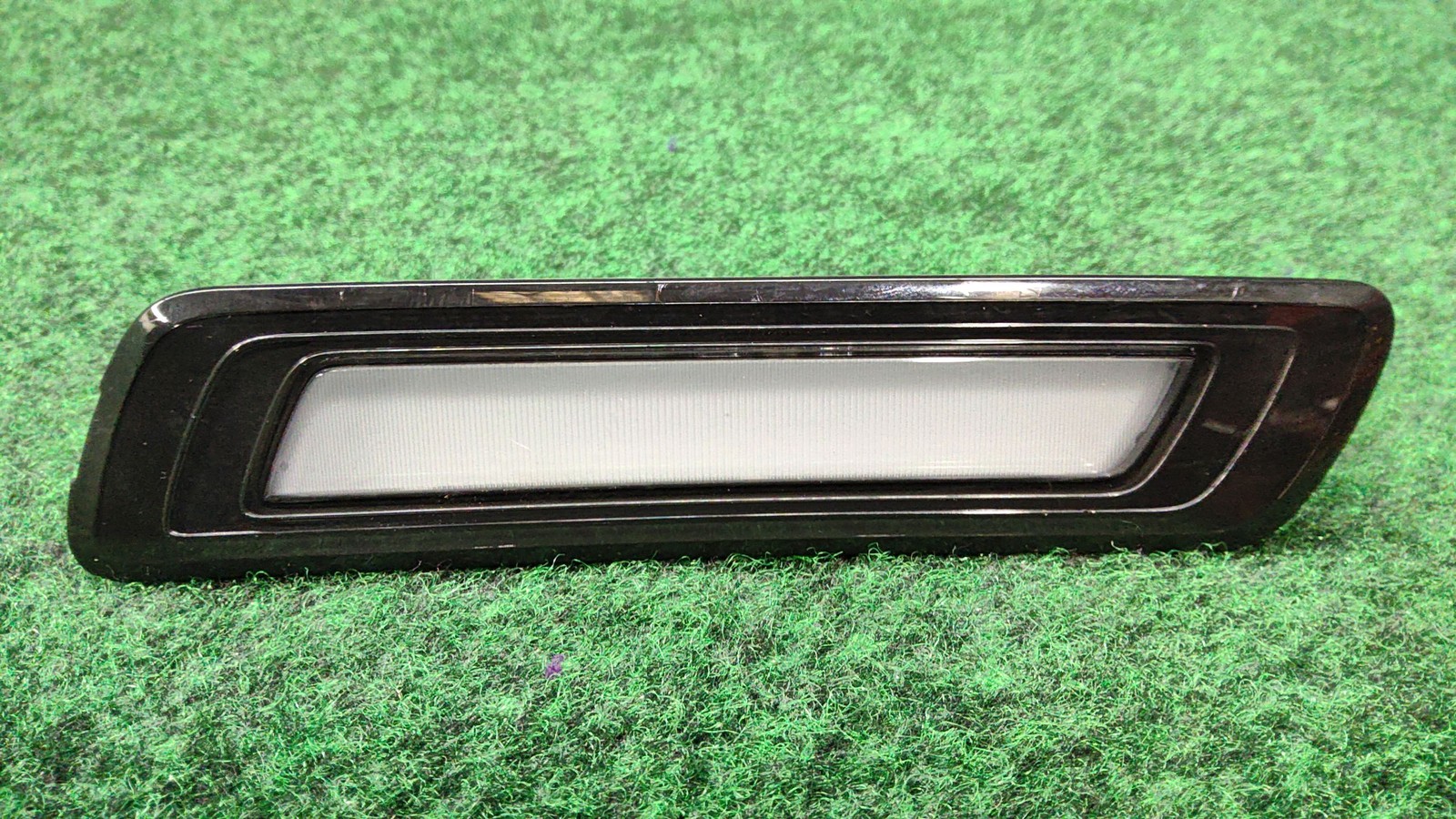 2017-2026 AUDI Q7 Rear RH Trunk Interior Light Lamp OEM 4M09471704PK