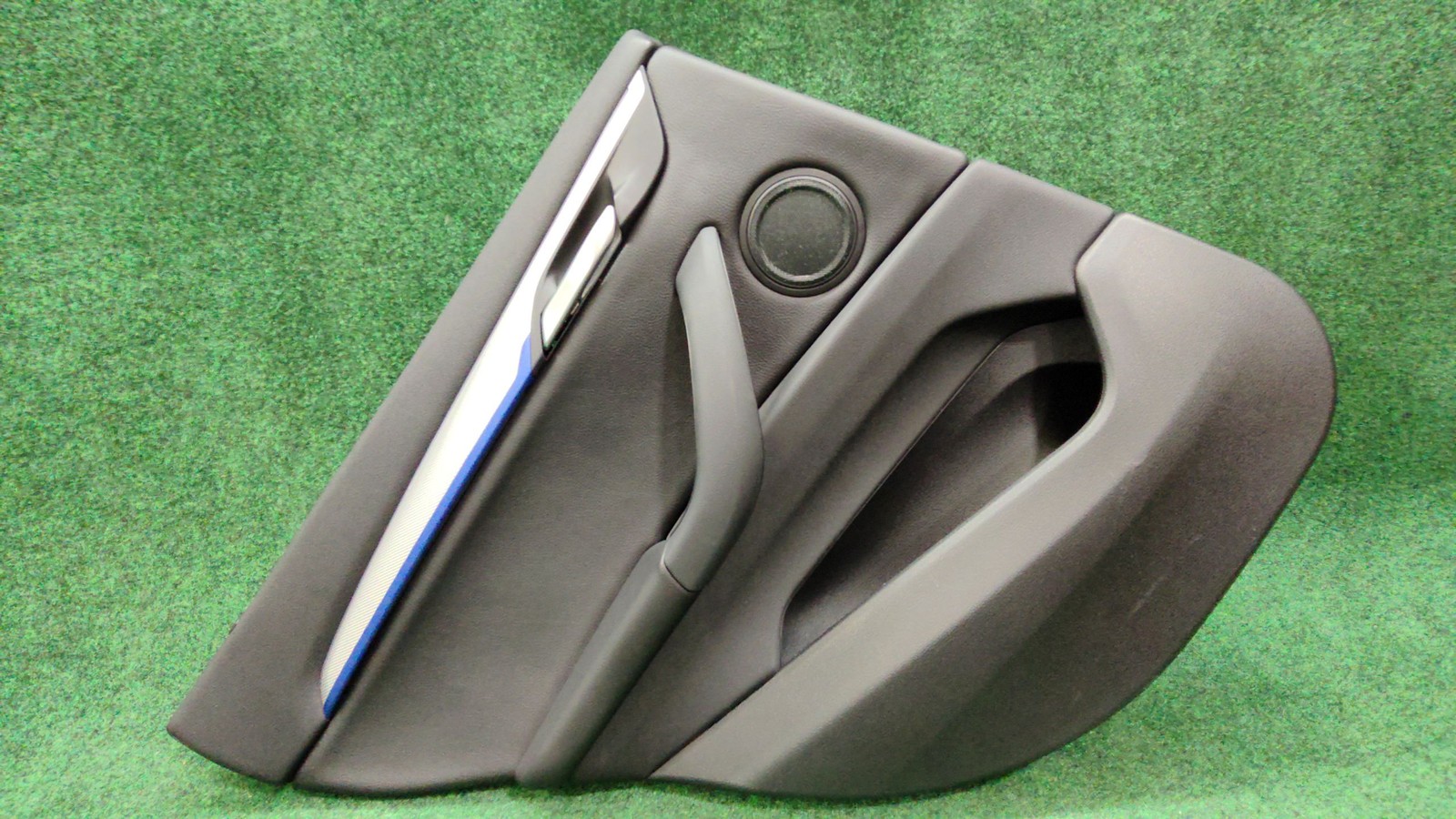 2017-2023 Bmw X1 Rear Door Trim Panel Lh Black/kcsw Oem 51427438103