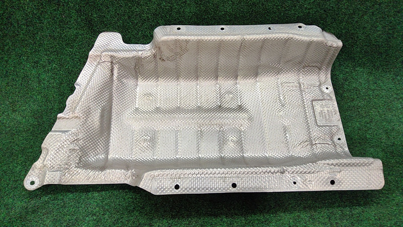 2019-2023 BMW X5 40i Front Heat Shield OEM 22194810