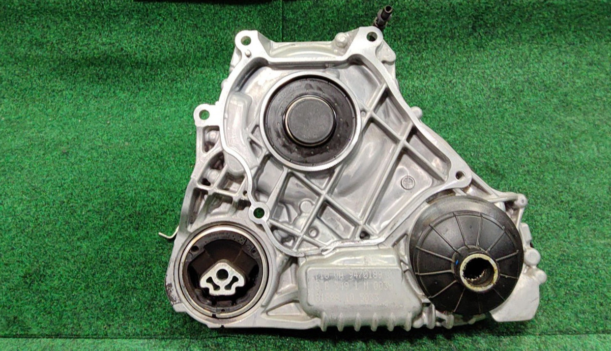 2018-2024 BMW X5 i40 xDrive Transfer Case OEM 27107889033