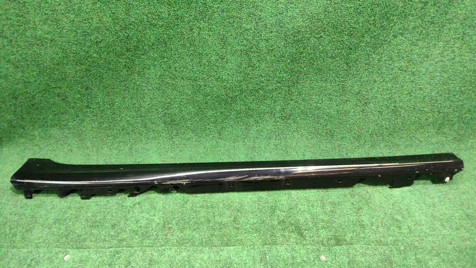 2019-2022 Bmw 330i Right Rocker Moulding Jet Black 668 Oem 51778493950