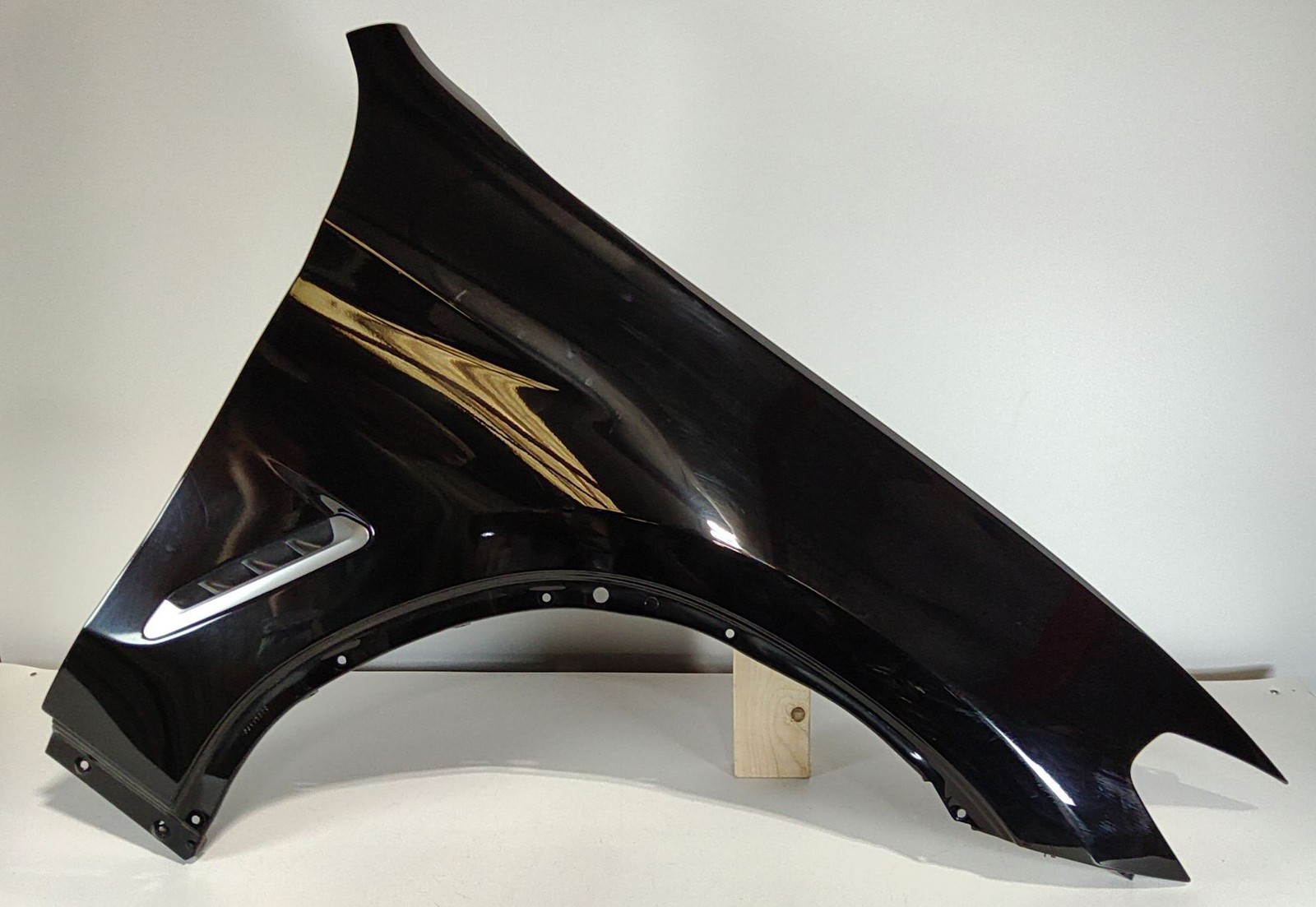 2018-2021 Bmw X3 Front Fender Right Black Oem 41007491382 41007930972 Original