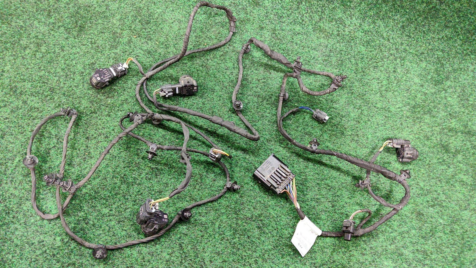 2019-2023 BMW X5 FRONT BUMPER PARK ASSIST SENSORS OEM 66209826784 66209826785