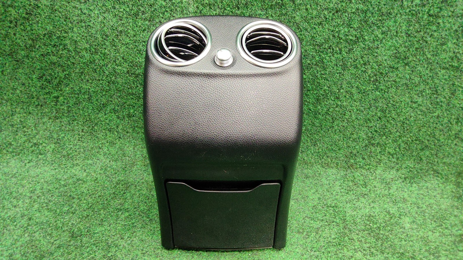 2016-2022 Mercedes Benz Glc 300 Center Console Rear Vent Oem A2538300000