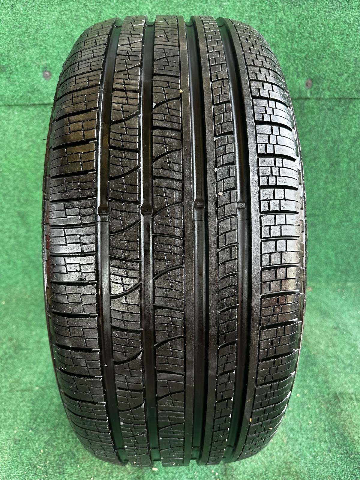 Tire Pirelli Scorpion Verde All Seasons 285/45-r20