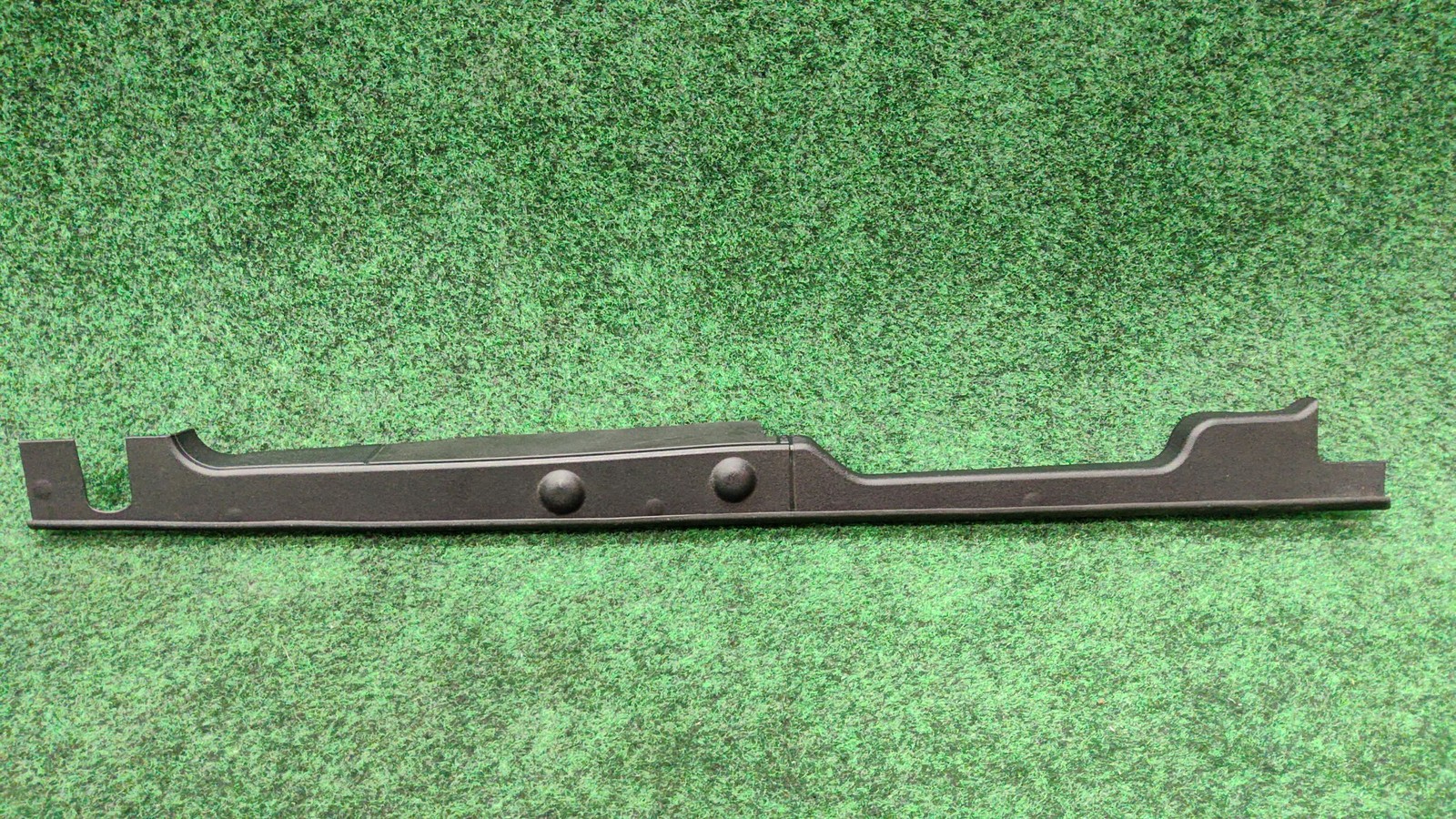 2017-2020 Audi A4 Front Left Fender Upper Seal Oem 8w0820581