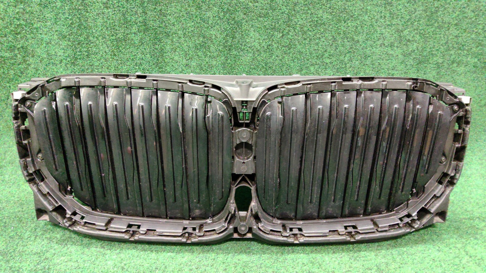 2019-2023 BMW X5 Front Grille OEM 51118069211