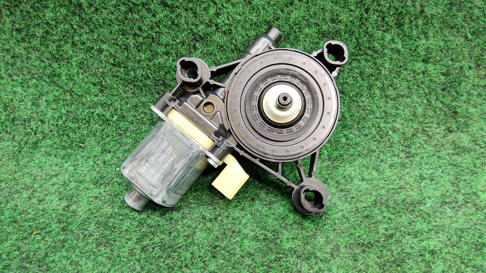 2017-2019 Audi A4 Quattro Right Rear Window Regulator Motor Oem 8w0959812