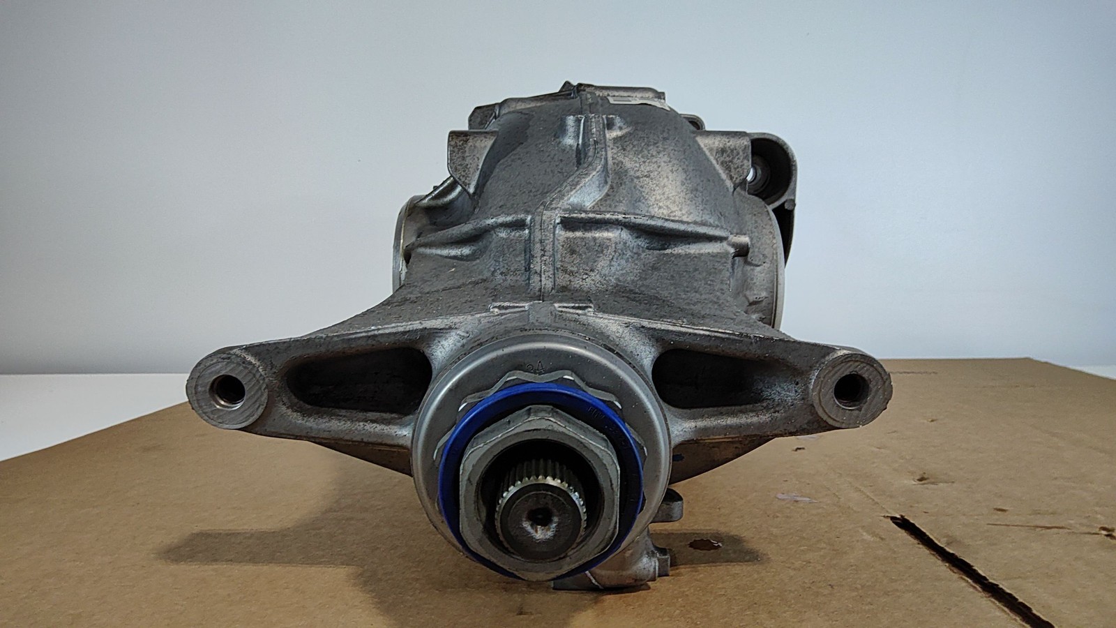 2017-2019 BMW 530i Carrier/differential OEM 33108686203