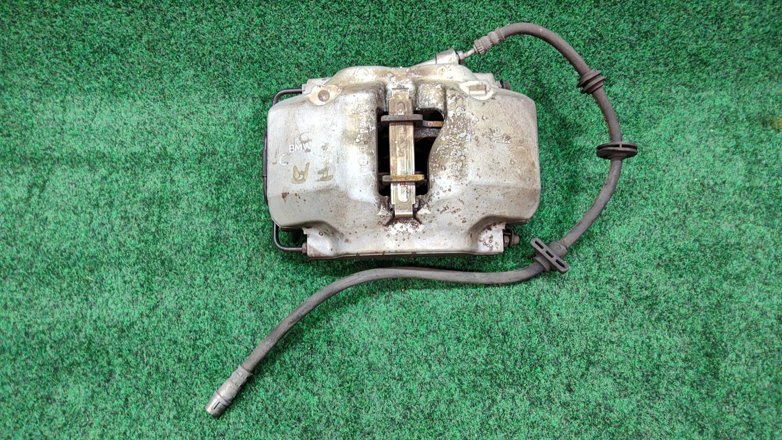 2017-2020 BMW 530I Front Right Caliper 34116883484