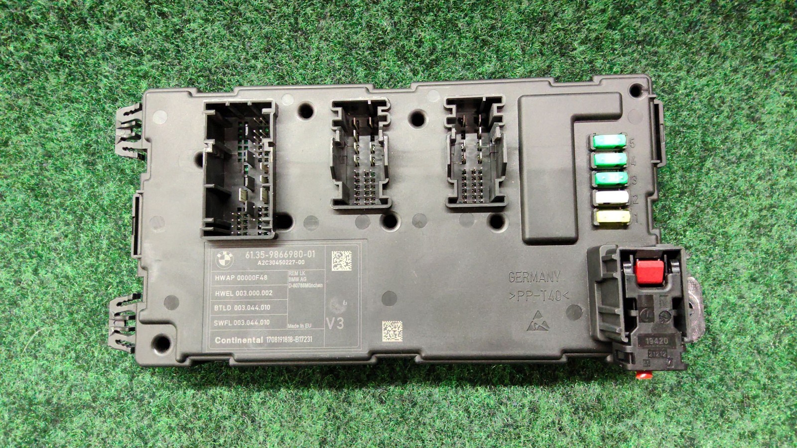 2014-2020 BMW 330i Body Control Rear OEM 61356809049 61356819332 61359246700