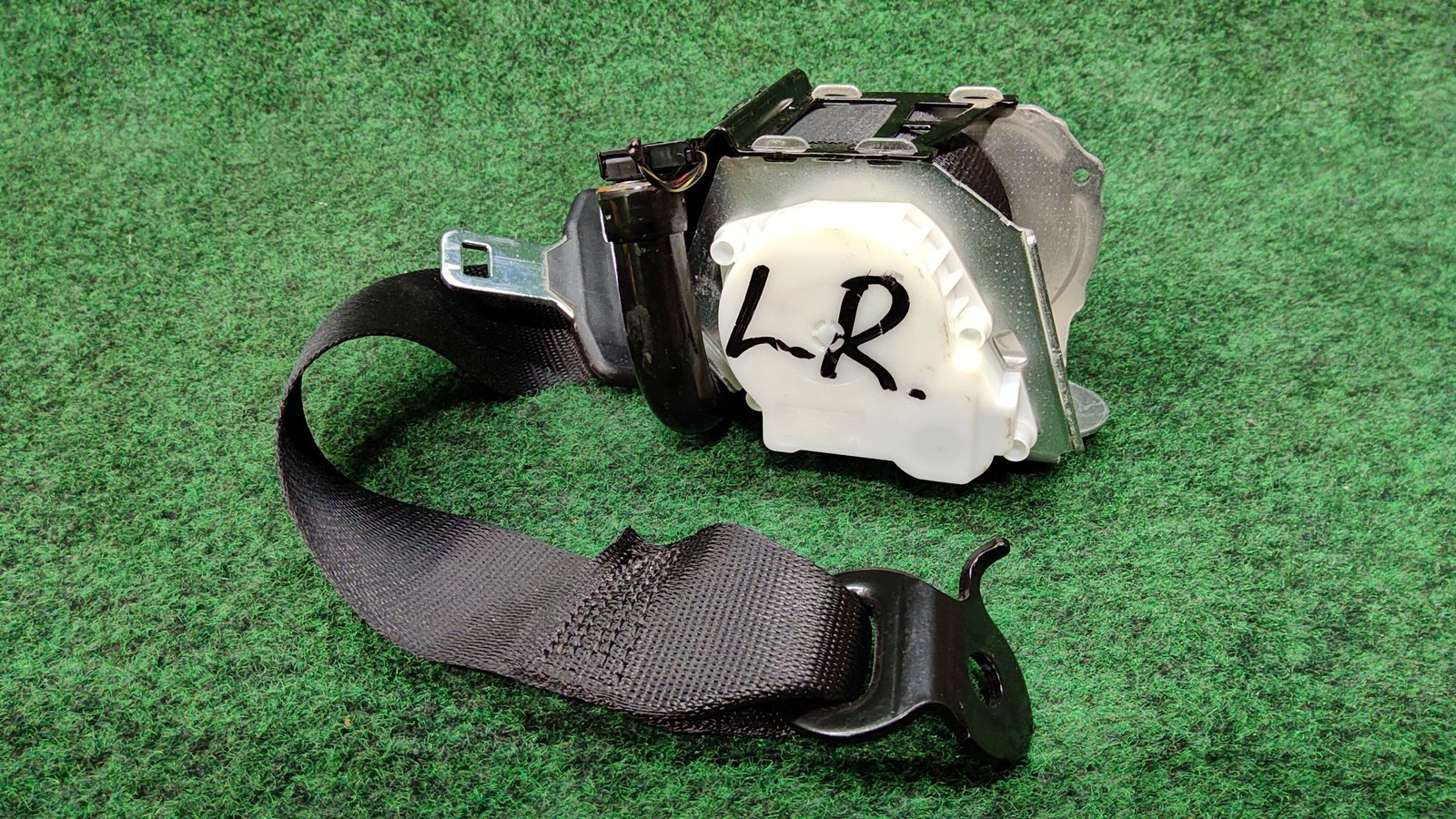 2020-2021 Bmw X3 Rear Left Seat Belt Black Oem 72117497783