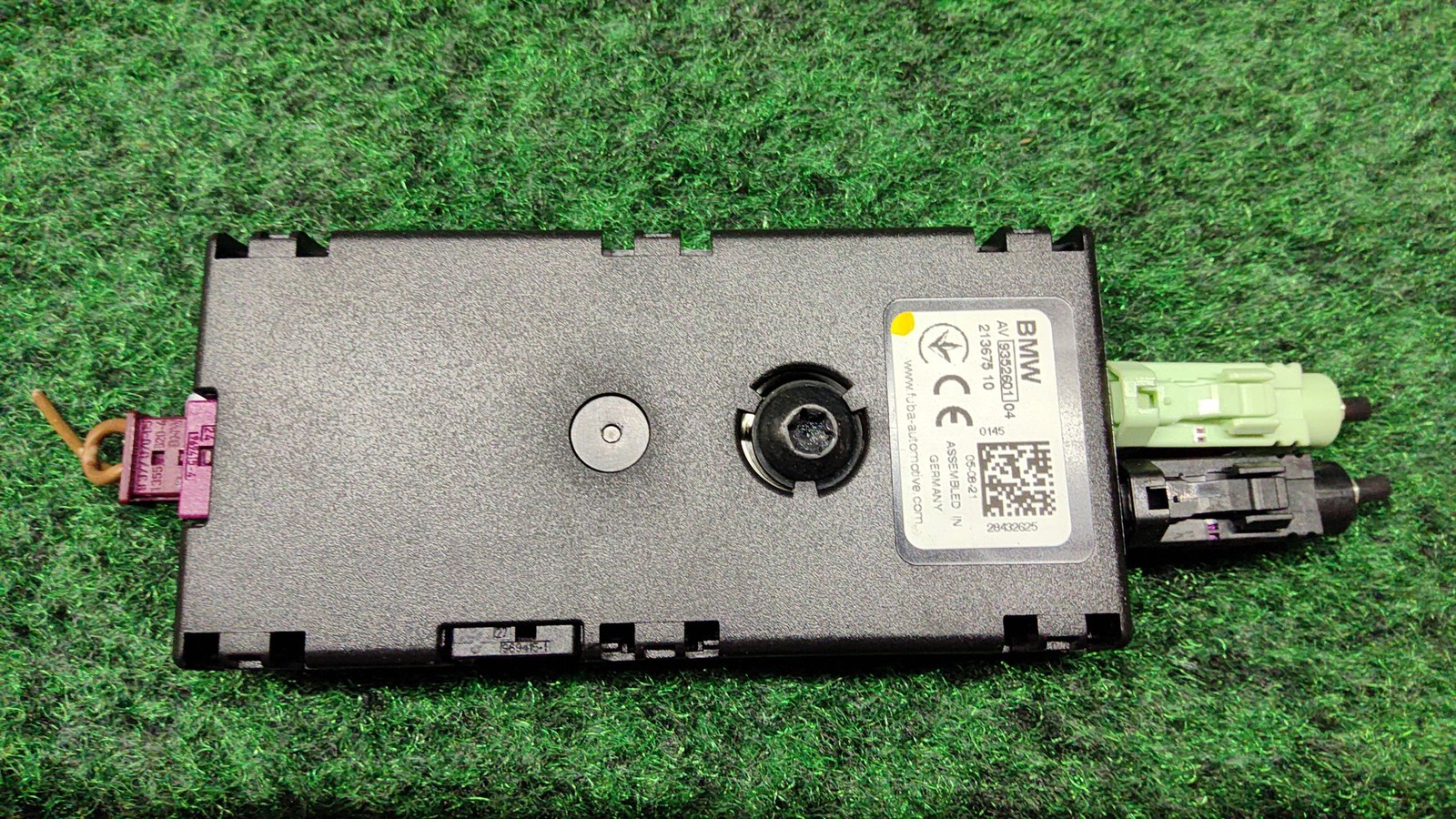 2016-2022 Bmw X1 Antenna Amplifier Oem 65209352601 65209352603 Original