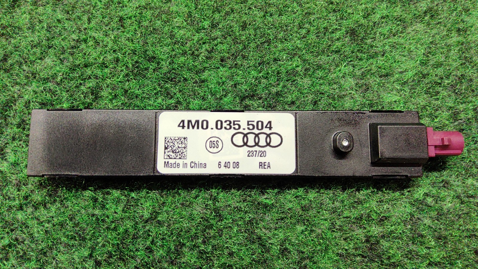 2017-2025 Audi A4 Quattro Antenna Booster & Gps Assembly Oem 4m0035504