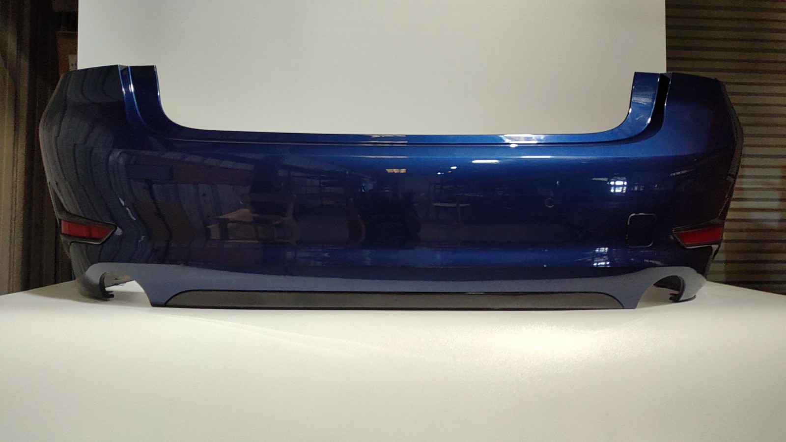 2019-2025 Bmw 330i Rear Bumper Assembly Blau Metallic C1m Oem 51128493933