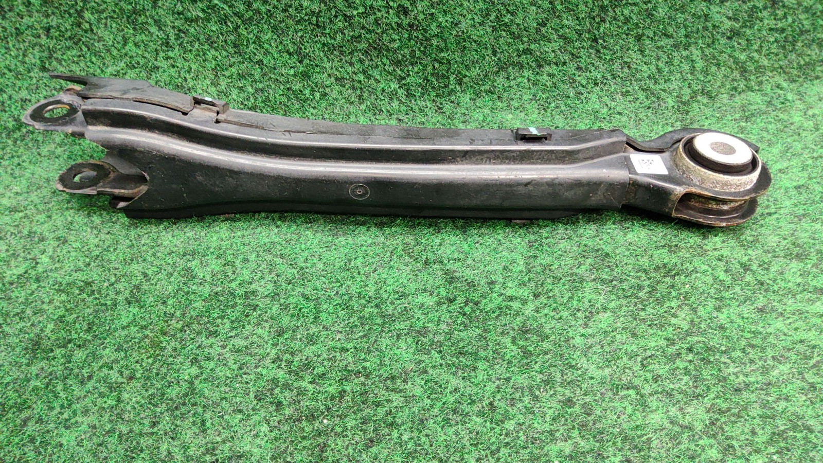 15-18 Mercedes C300 Left Trailing Thrust Lower Control Arm 86K OEM A2053506303