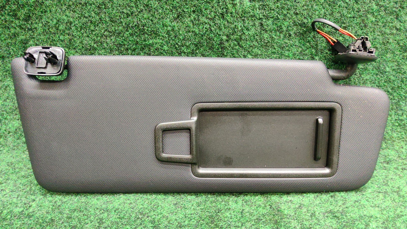 2019-2025 Audi Q3 Quattro Right Front Sun Visor Oem 83a857552f