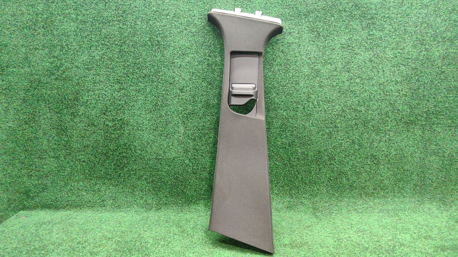 2016-2022 Mercedes Glc 300 Left Upper B-trim Panel Oem A2536901325