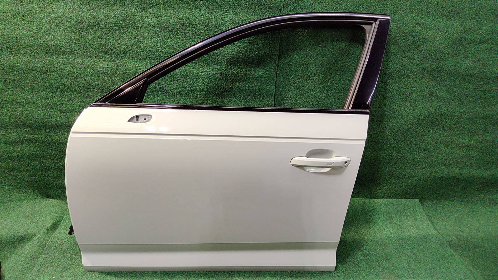 2018-2024 Audi S4 Front Left Door Color 2Y/S9R OEM 8W0831051E