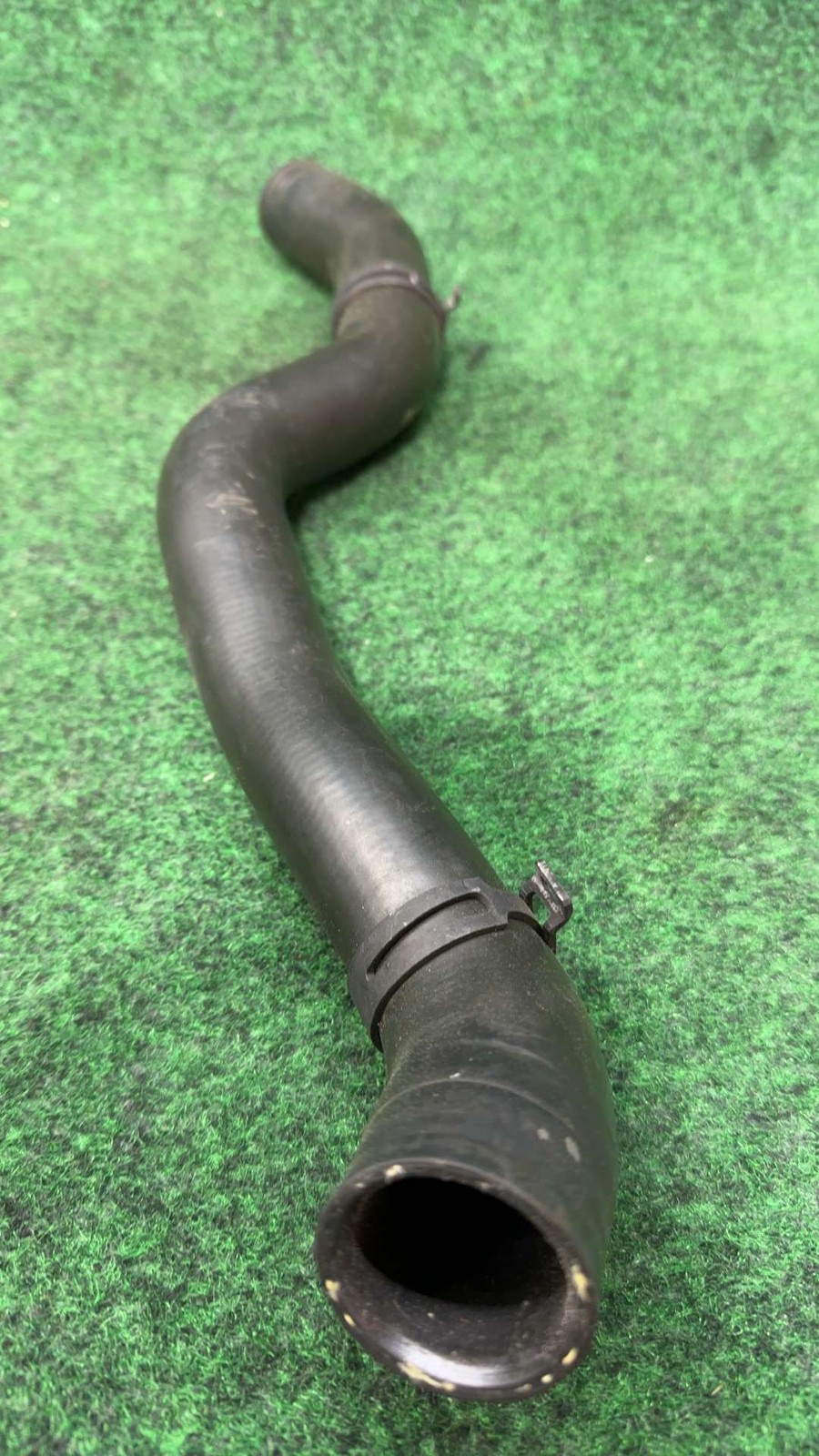 2017-2021 Audi A4 Radiator Cooliant Hose Oem 8w0122101bh