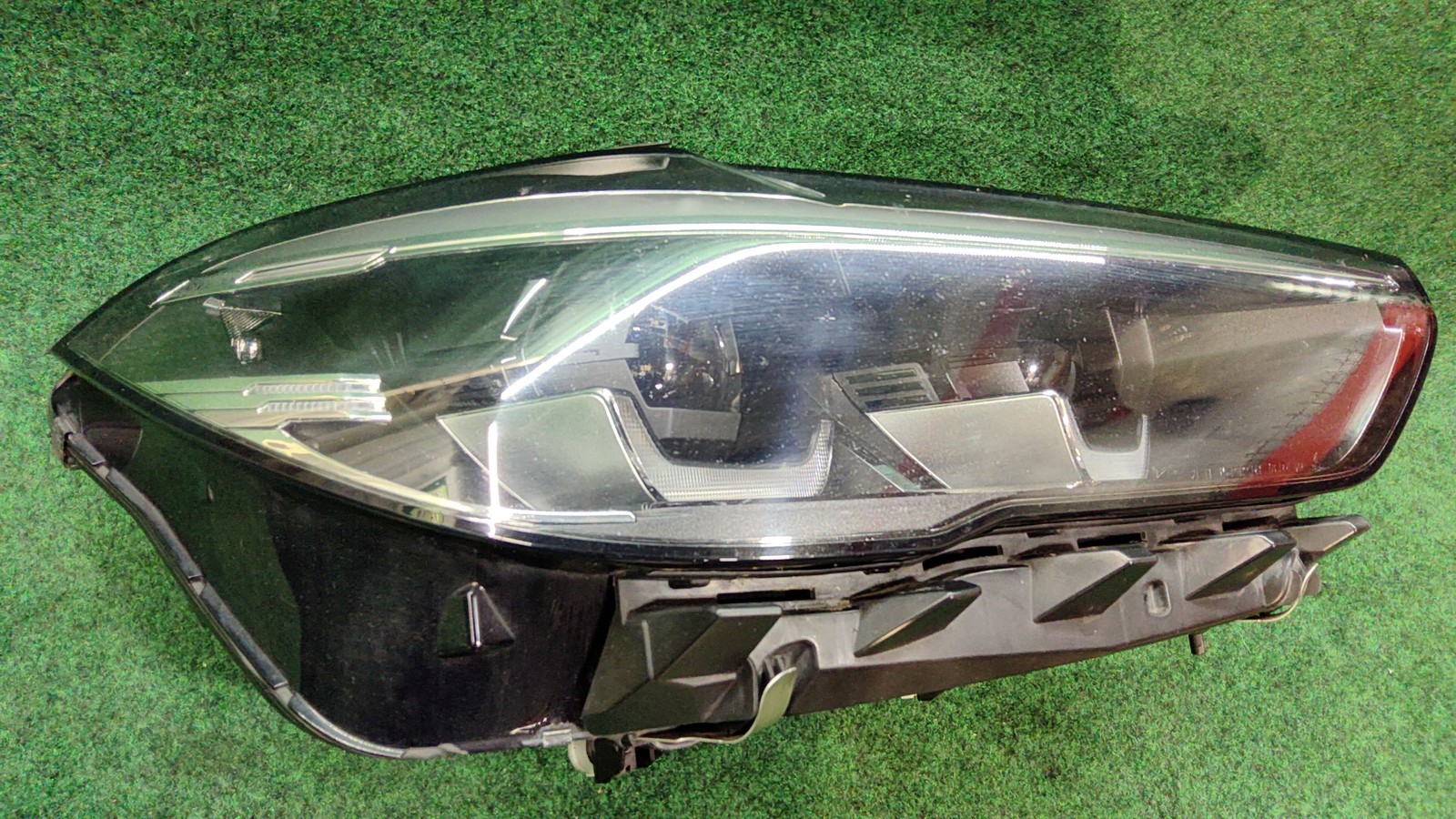 2020-2023 Bmw X6 M50i Headlamp Assembly Led Rh Oem 63117933338