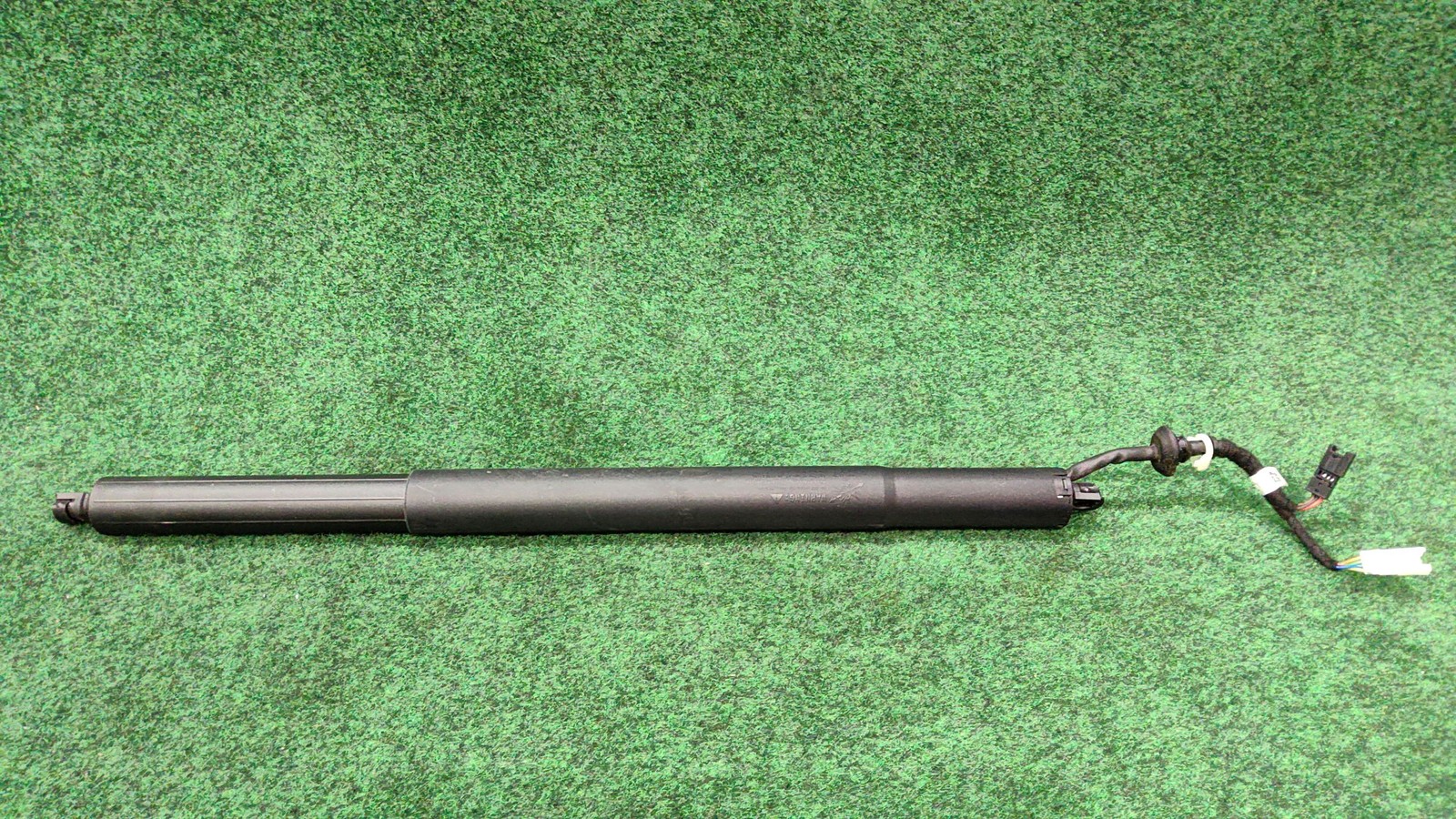 2019-2025 BMW X5 Hatch Support Struts OEM 51477950119