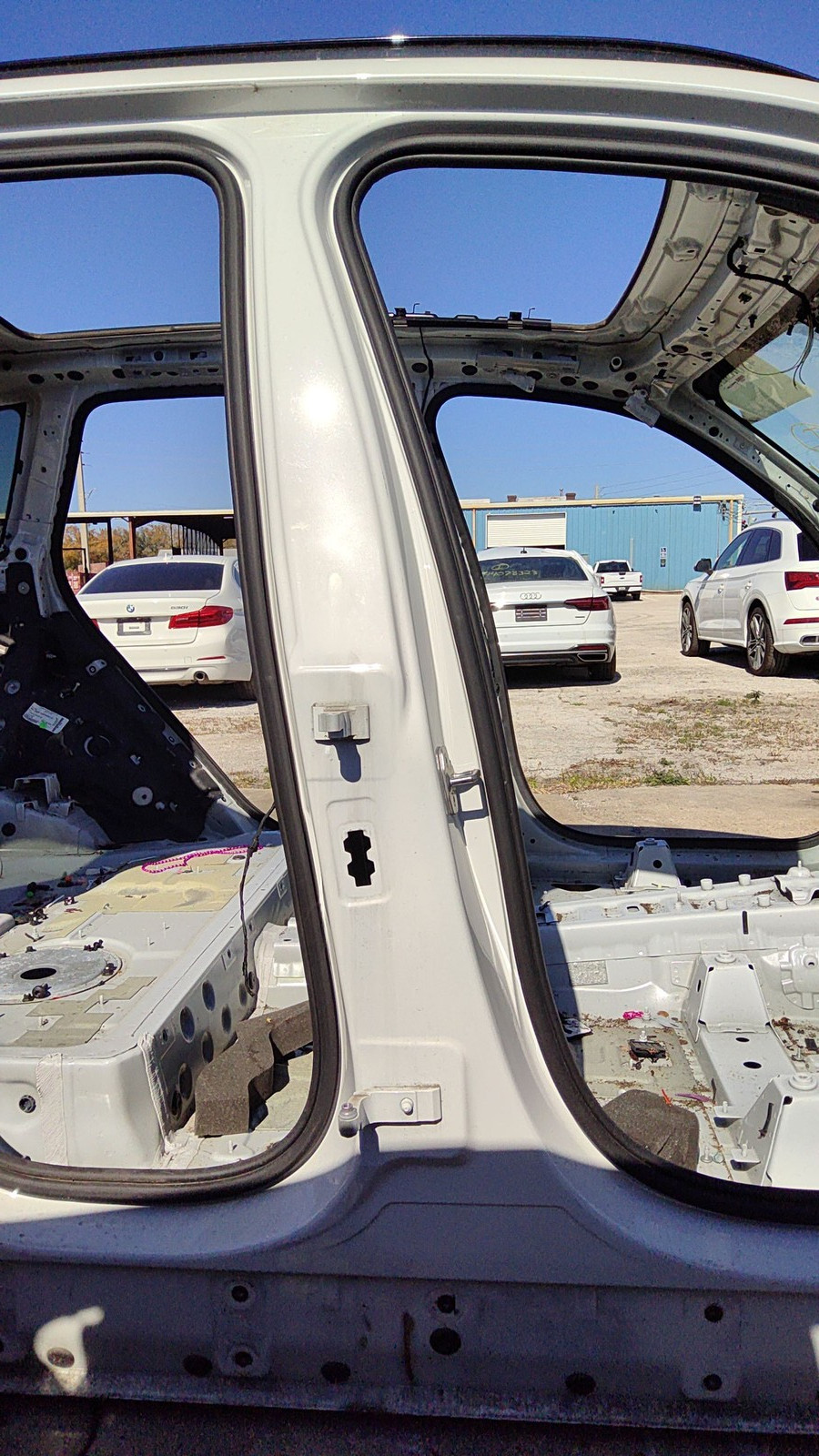 2019-2024 Bmw X5 Body B Pillar Right MINERAL WHITE/A96 Oem 41007955030