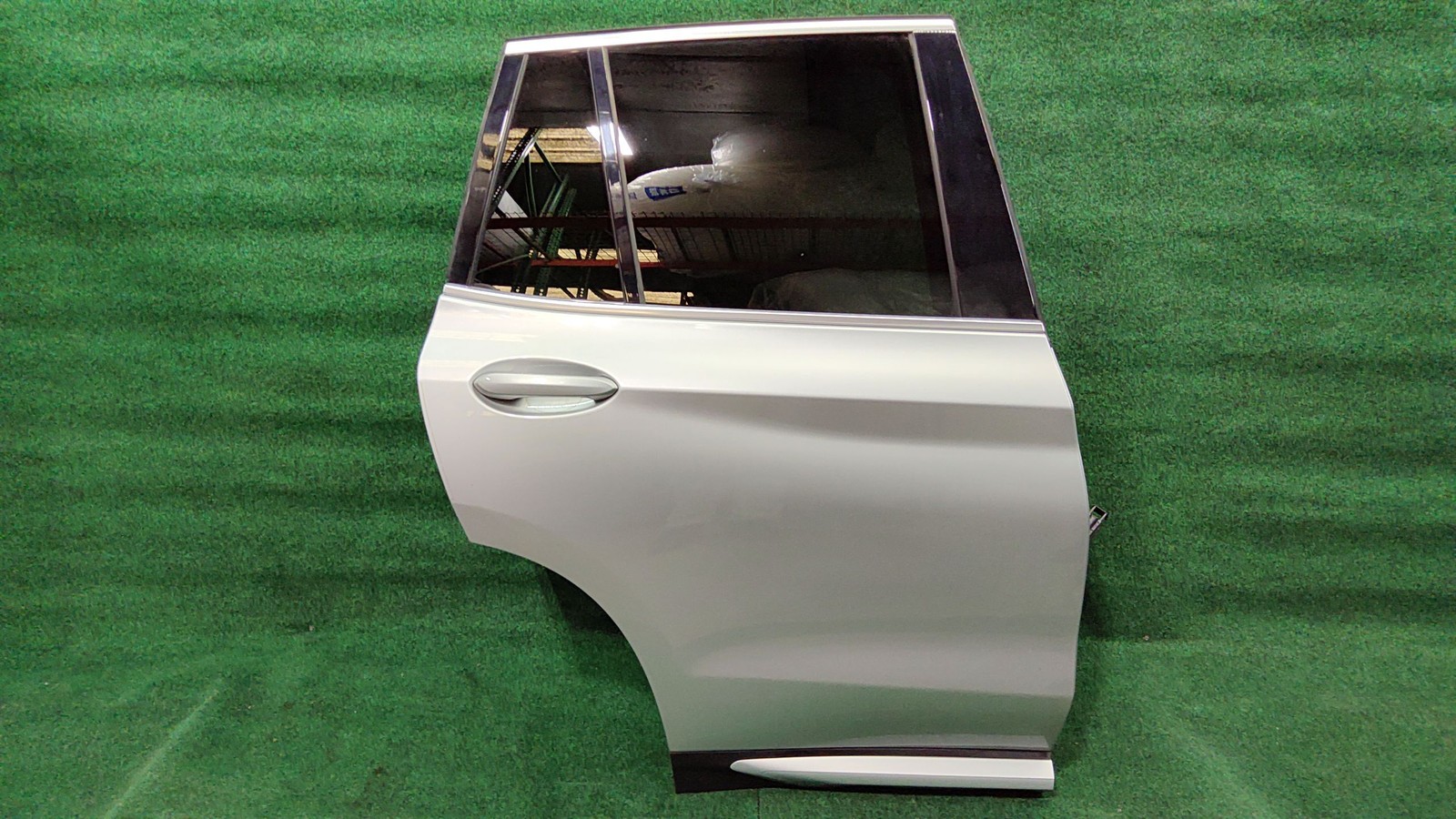 2018-2024 Bmw X3 Rear Door Right Glacier Silver/a83 Oem 41007465534 51337429624