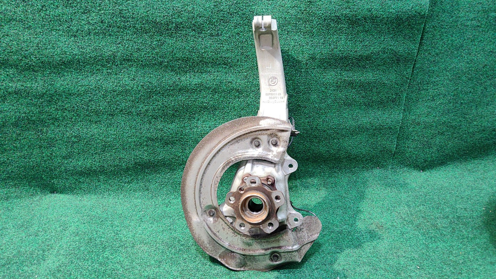 2019 Bmw X5 Left Front Spindle Knuckle assembly Oem 31216876655 31206890070